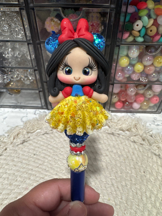 Snow white pen