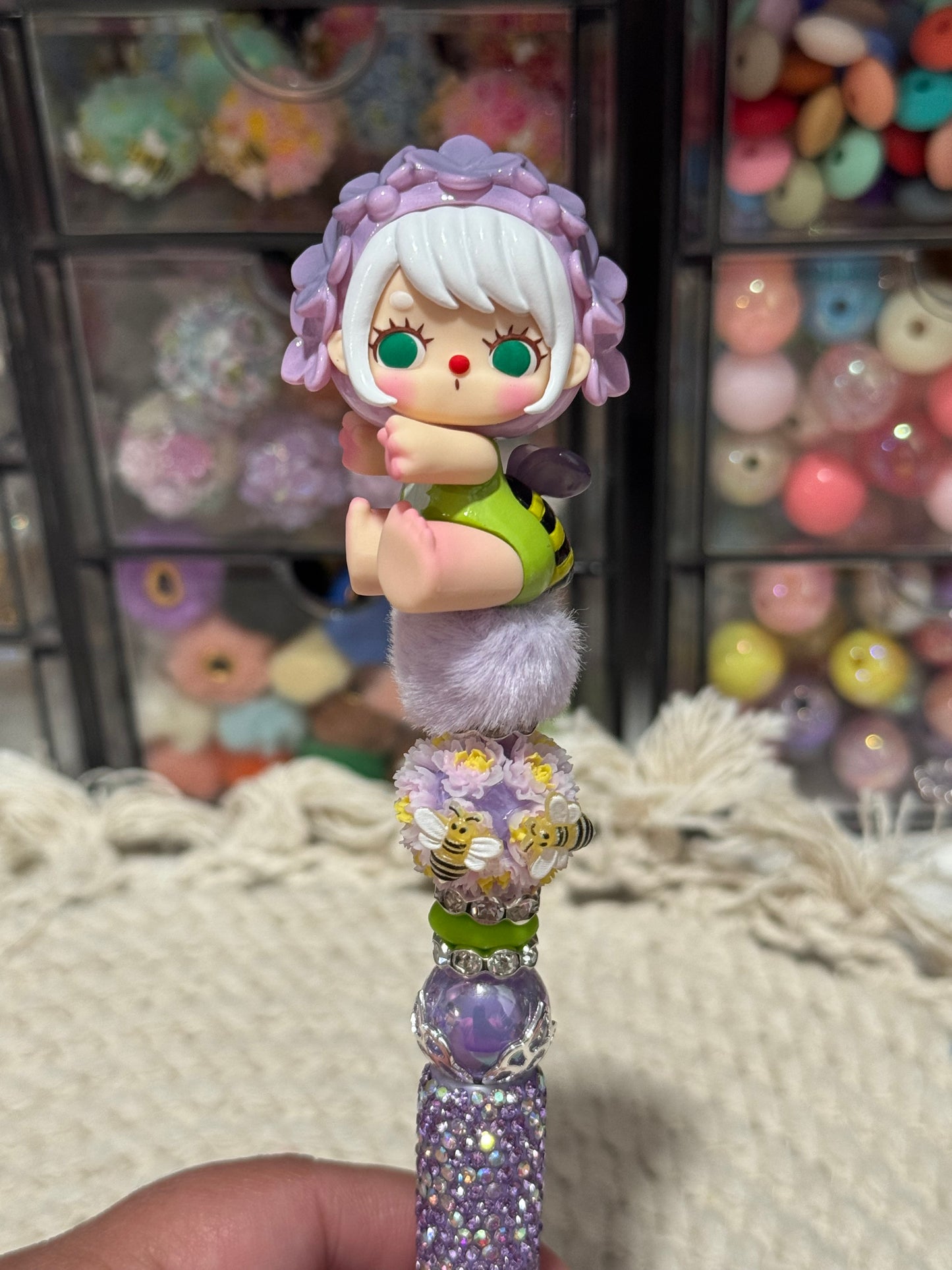 Hug serie of love purple flowers
